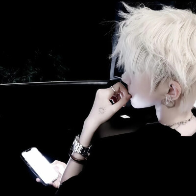 权威║情头
黑色系情头