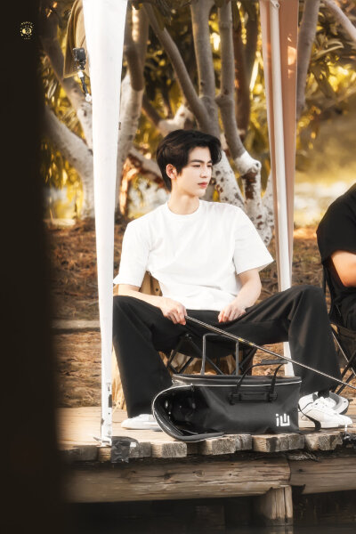 cr.PUPPY1230丨张凌赫