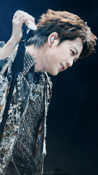 王栎鑫11.1慈溪城市森林音乐节