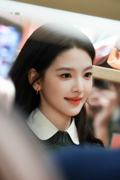 cr.-First_Frost-章若楠