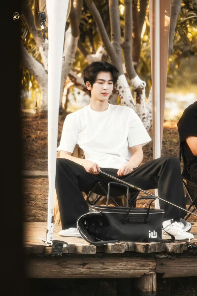 cr.PUPPY1230丨张凌赫