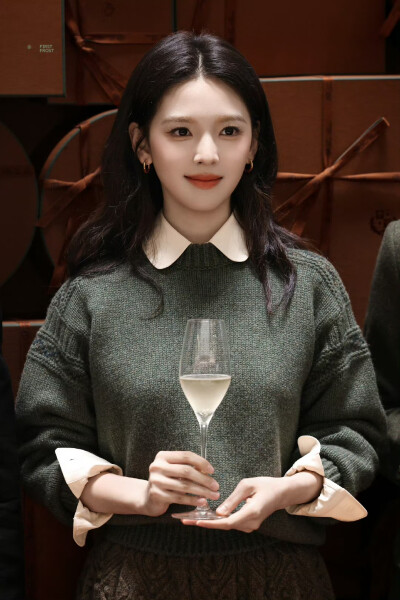 cr.-First_Frost-章若楠