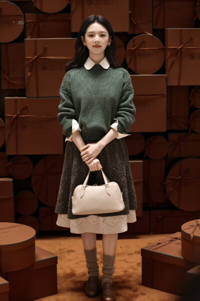 cr.-First_Frost-章若楠