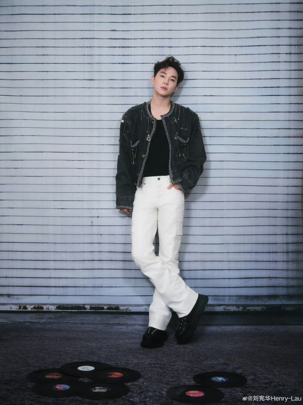 刘宪华Henry-Lau：
谢谢绍兴！！！
#追live日历# ​