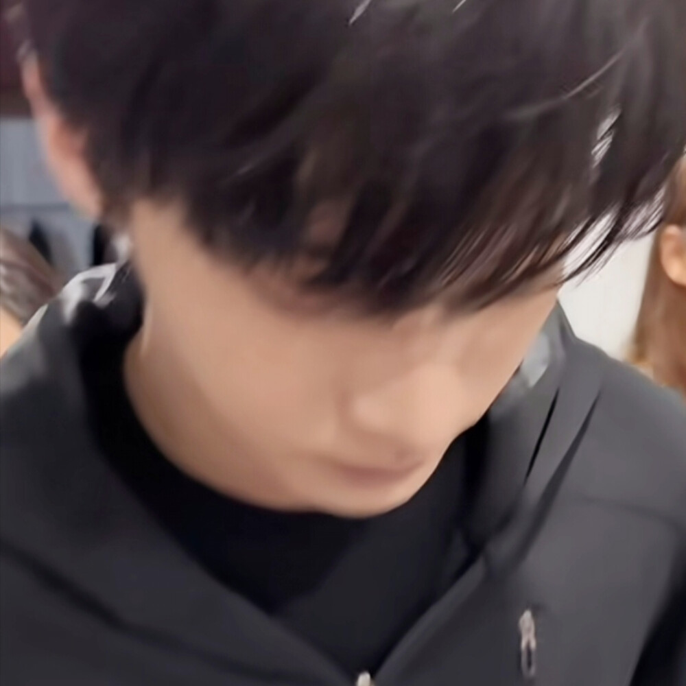 区别不大但是很萌就全留着了