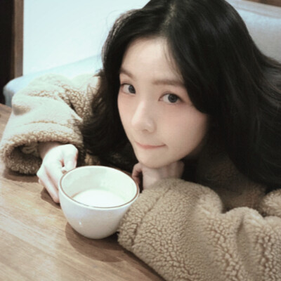    ！！ウサギ熱可可搭配(*꒦ິ⌓꒦ີ)いちごケーキ 
裴珠泫▷cr.39xiu