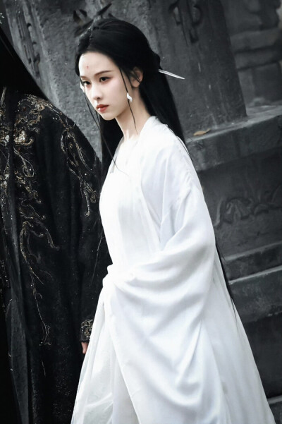 月鳞绮纪 雾妄言 陈都灵