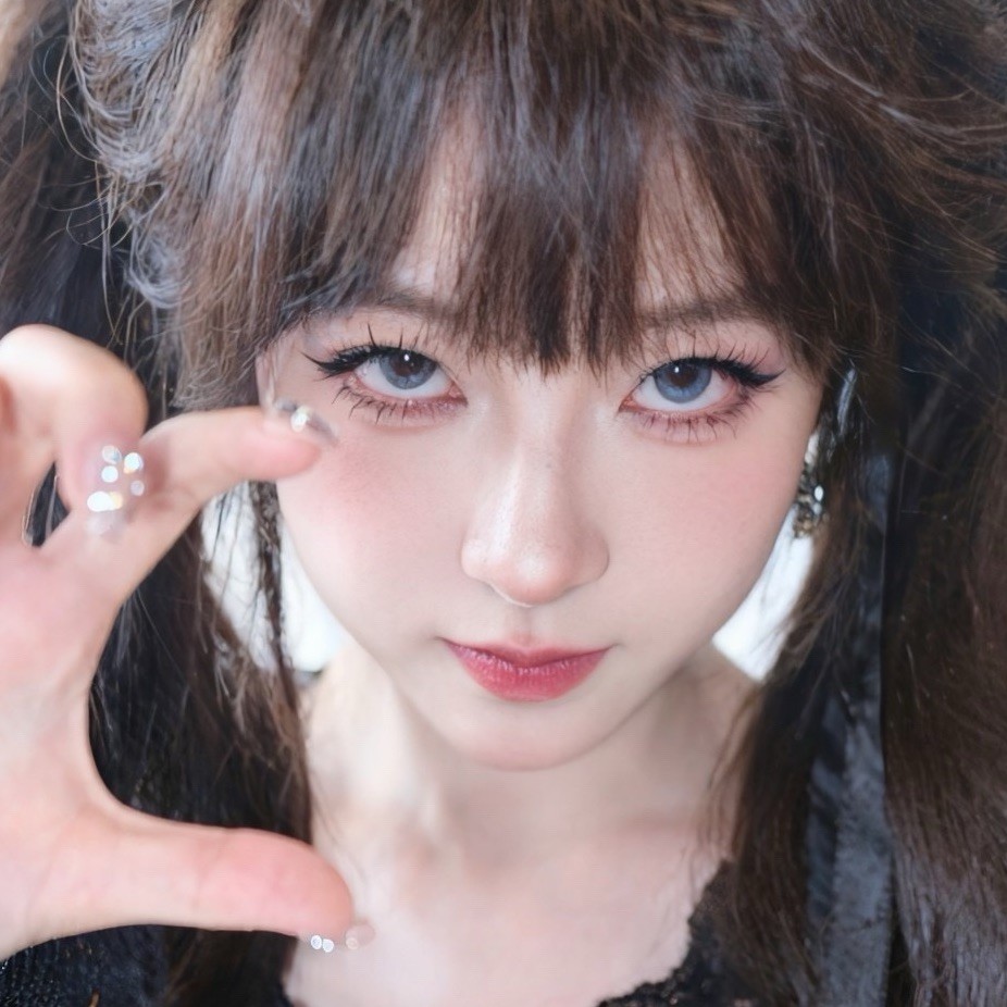 泥了几张放在相册里忘记了