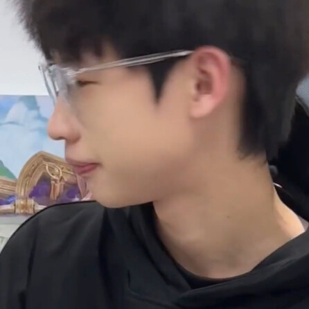 你眉目如当年流转我心间