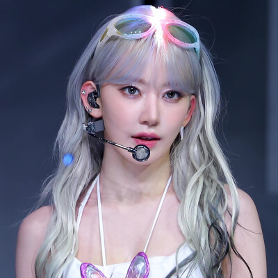 宫脇咲良 可二改标时亦