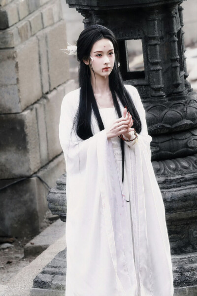 月鳞绮纪 雾妄言 陈都灵