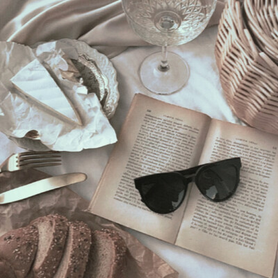    ！！ウサギ熱可可搭配(*꒦ິ⌓꒦ີ)いちごケーキ 
裴珠泫▷cr.39xiu