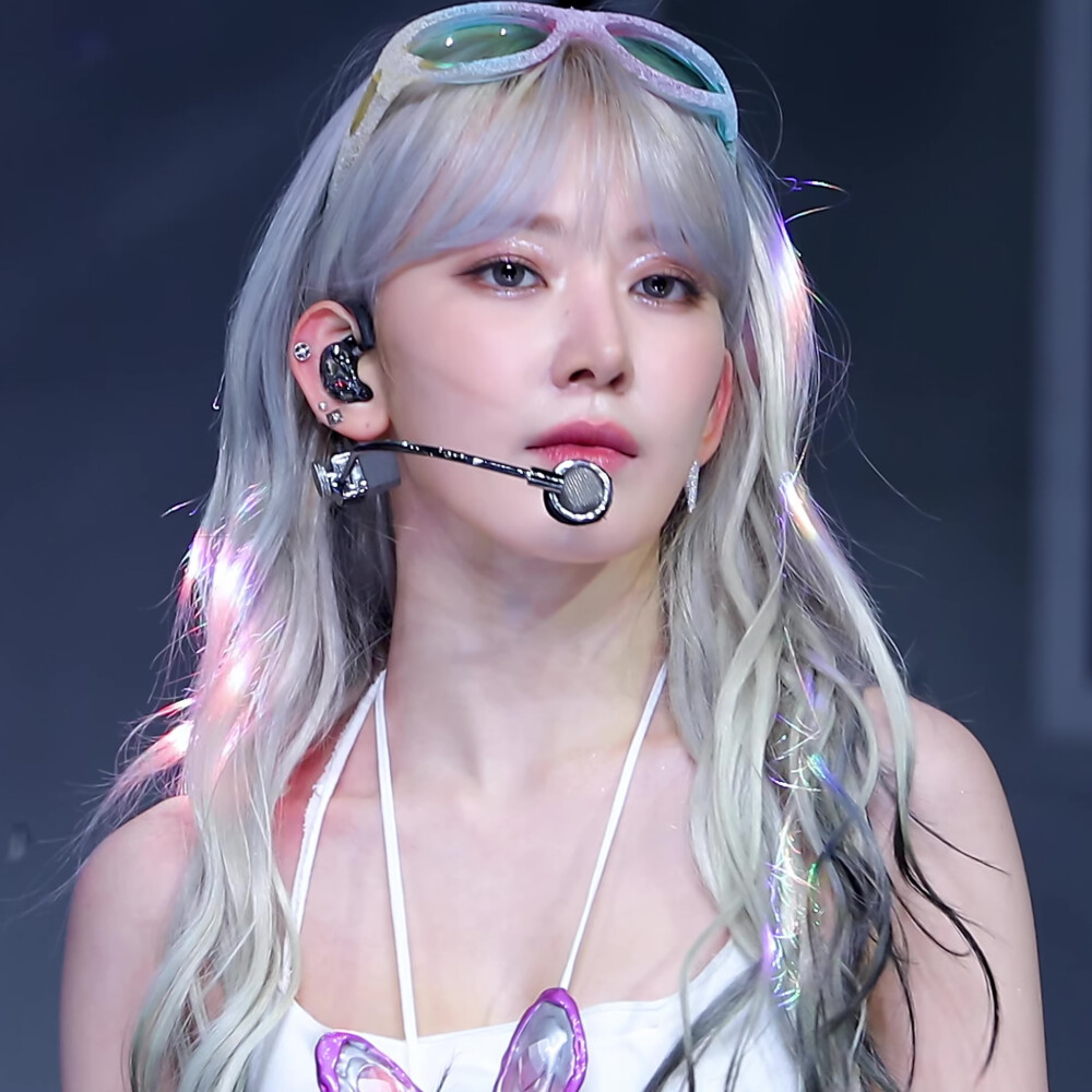 宫脇咲良 可二改标时亦