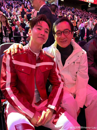 刘宪华Henry-Lau：
今天是灌篮高手。