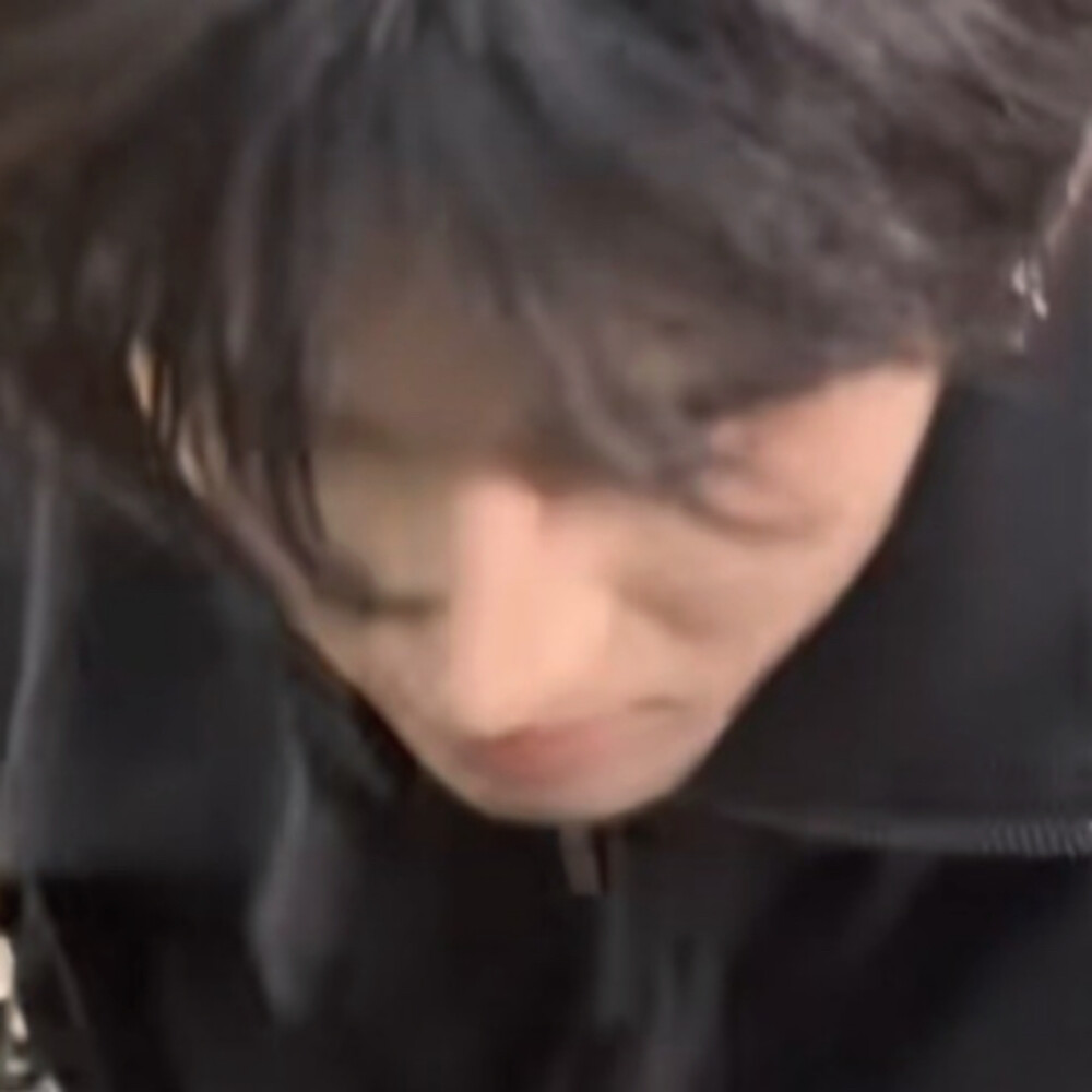 换黑西装抱你才优美