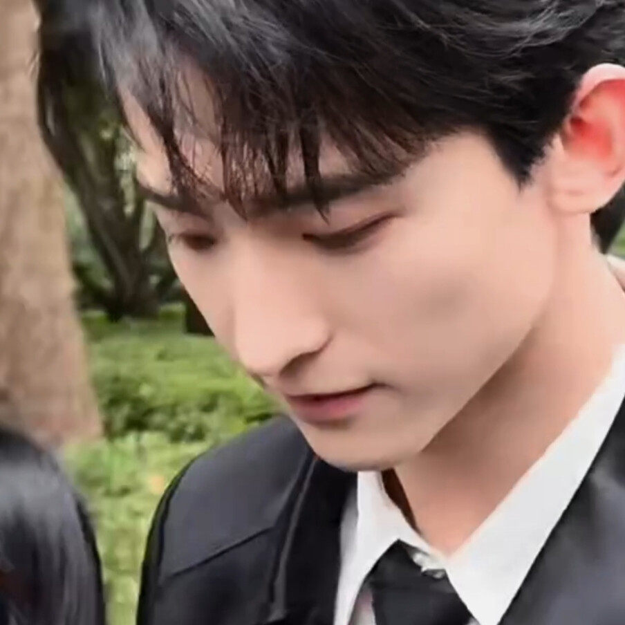 焦律今天大概就是皮衣男神风吧