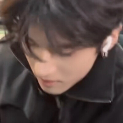 换黑西装抱你才优美