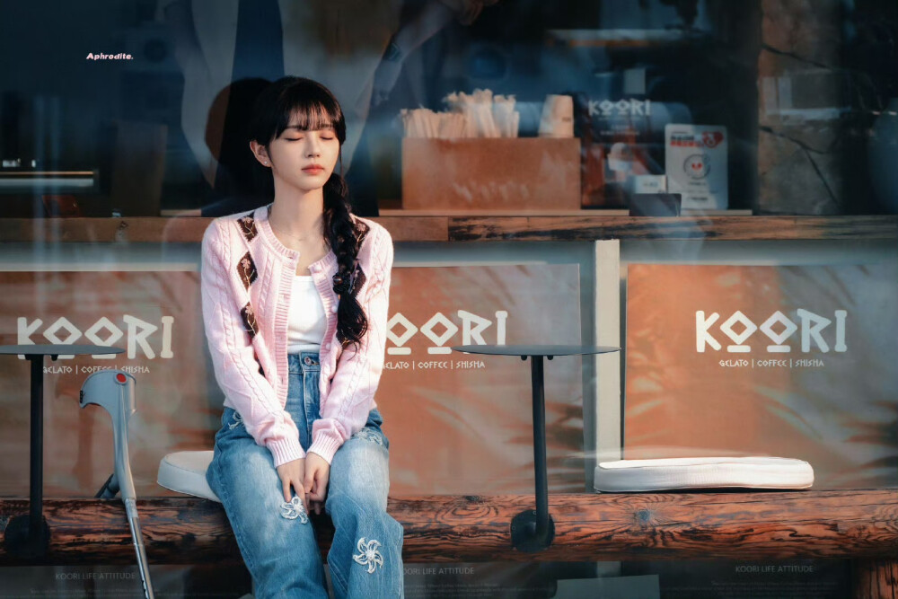 cr.Aphrodite_田曦薇