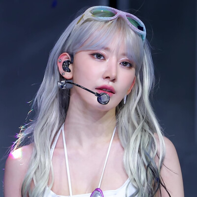 宫脇咲良 可二改标时亦