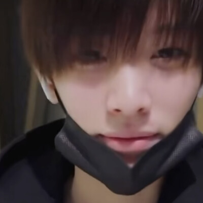 狗狗男的视线攻击，接招！