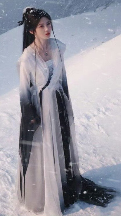 来战 阿戴 鞠婧炜