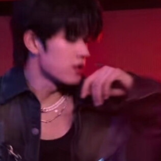 你总是冤枉我 总是把我想的很坏 总是把我想的很恶毒 我有很多时候在想原来我在你心里是这样自私自大自负的存在