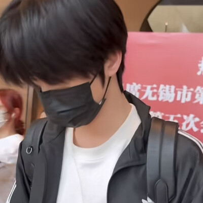 阿迪男绝不认输