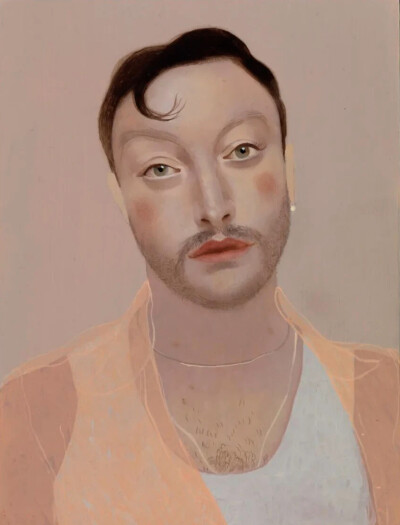 莎拉·鲍尔（Sarah Ball）英国当代艺术家，她的作品专注于肖像题材，通过对匿名者或历史档案中人物的细腻刻画，探讨身份、差异与公众窥视欲的复杂关系，为具象绘画的当代样态注入了冷静而独特的思考。