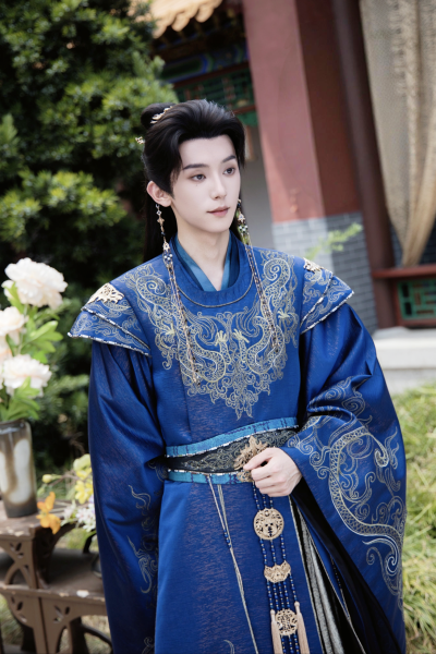 嘘！暴君是我掌上犬 凌夜