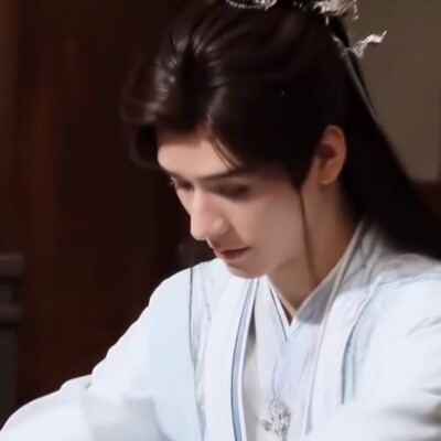 龚俊 苏暮雨
自截自修，拿图单收点赞谢谢