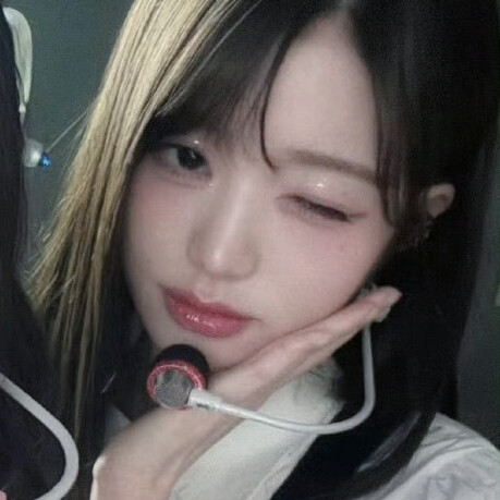 好美萌的两个人