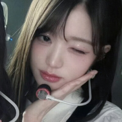 好美萌的两个人