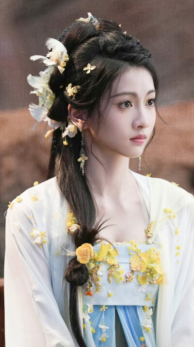 入青云 章台 潘珺雅