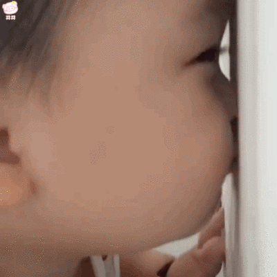 萌娃表情包动图
可爱的表情包