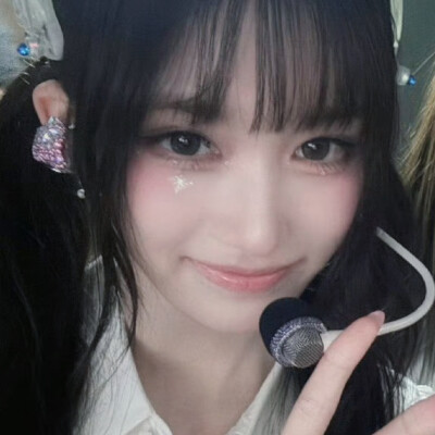 好美萌的两个人