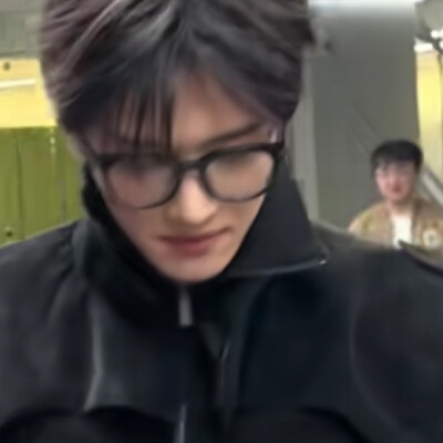 话都没说完你怎么哭了