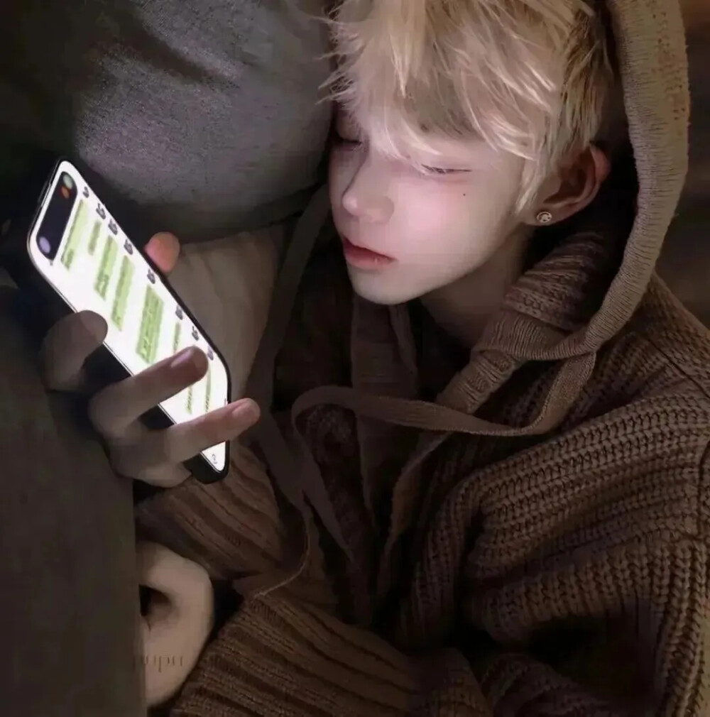 我是一个很好哄的炸弹包૮₍ꐦ -᷅ ⤙ -᷄ ₎ა