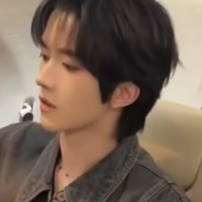 你喜欢谁啊？（有且只有一个答案）（答错必究）