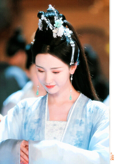 陈都灵叶冰裳
cr：再续一杯幻想