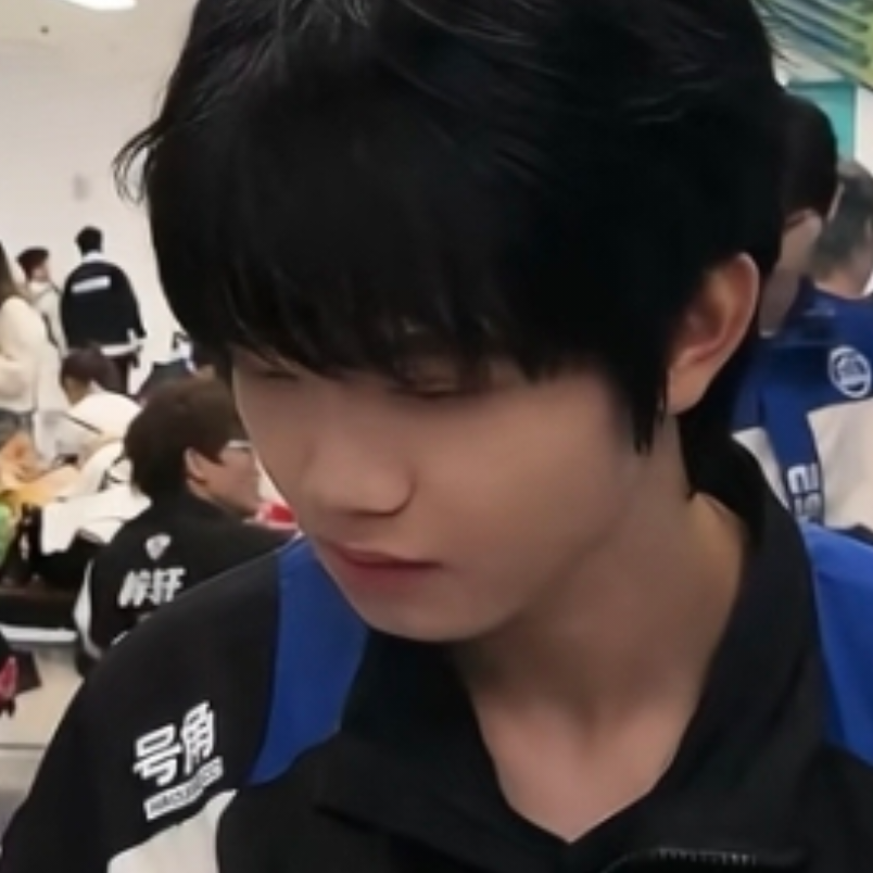 再看一眼就会晕碳