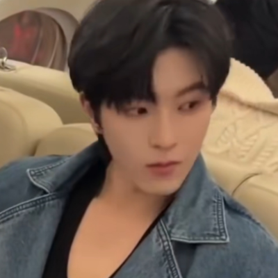 你喜欢谁啊？（有且只有一个答案）（答错必究）