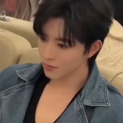 你喜欢谁啊？（有且只有一个答案）（答错必究）