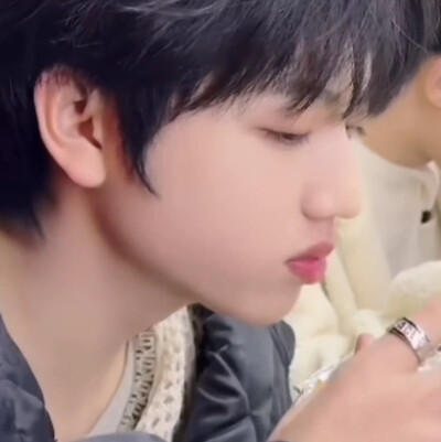 [抱抱你][抱抱你][抱抱你]