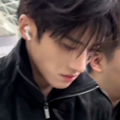 她怀疑sam是虚拟的脸