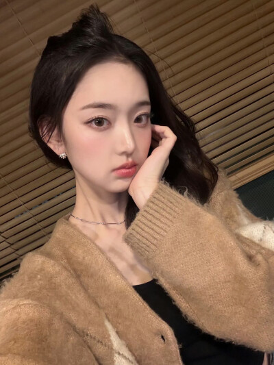 kiiikiii leesol李修旻