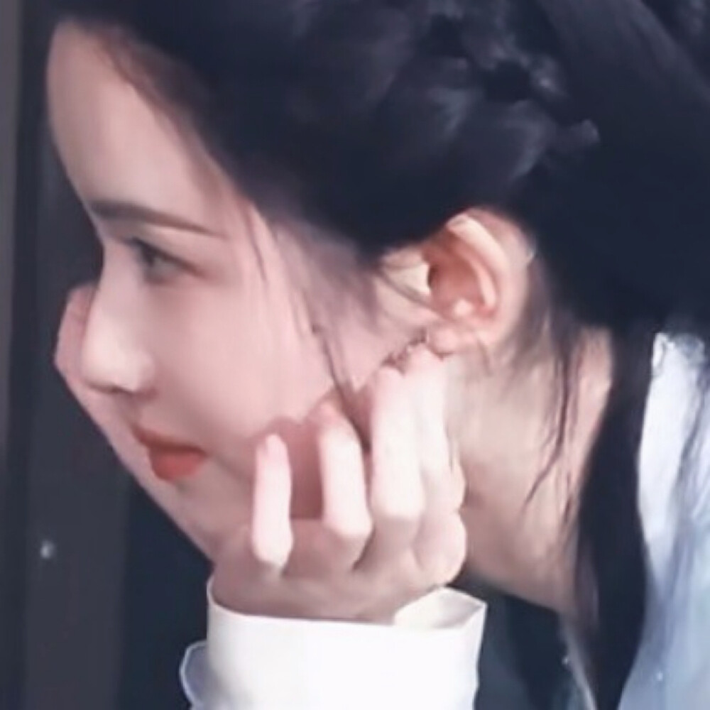 仙郎何处入帘栊