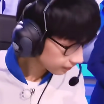 蓝白色蘑古力我想你