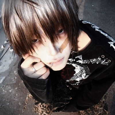 小时候没得到的爱长大也没得到