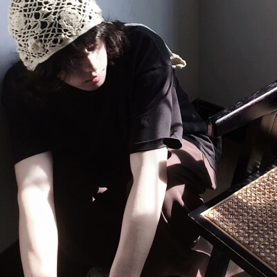 小时候没得到的爱长大也没得到