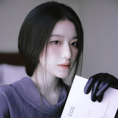 叶舒华｜꼬리 (고양이)...PURPLE夜^G